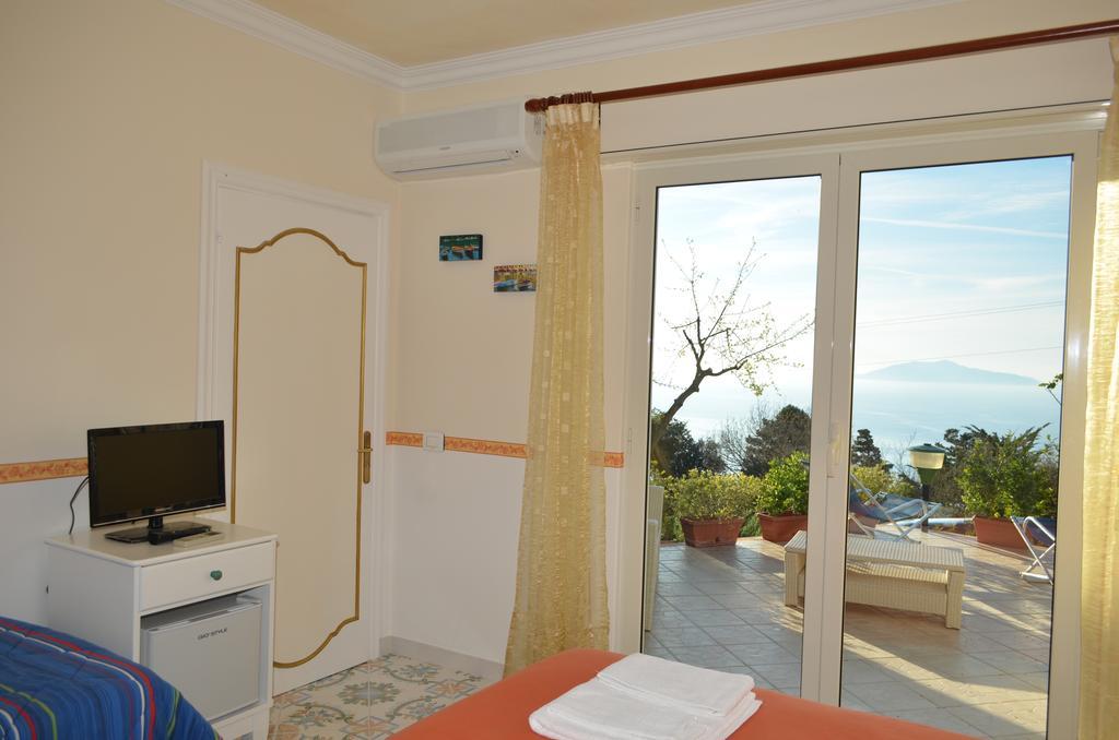 Le Ginestre Di Capri Bb & Holiday House Anacapri  Eksteriør bilde