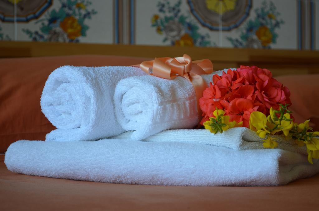 Le Ginestre Di Capri Bb & Holiday House Anacapri  Eksteriør bilde
