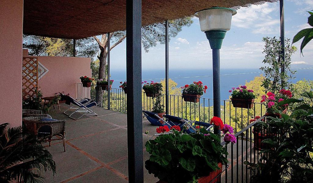 Le Ginestre Di Capri Bb & Holiday House Anacapri  Eksteriør bilde
