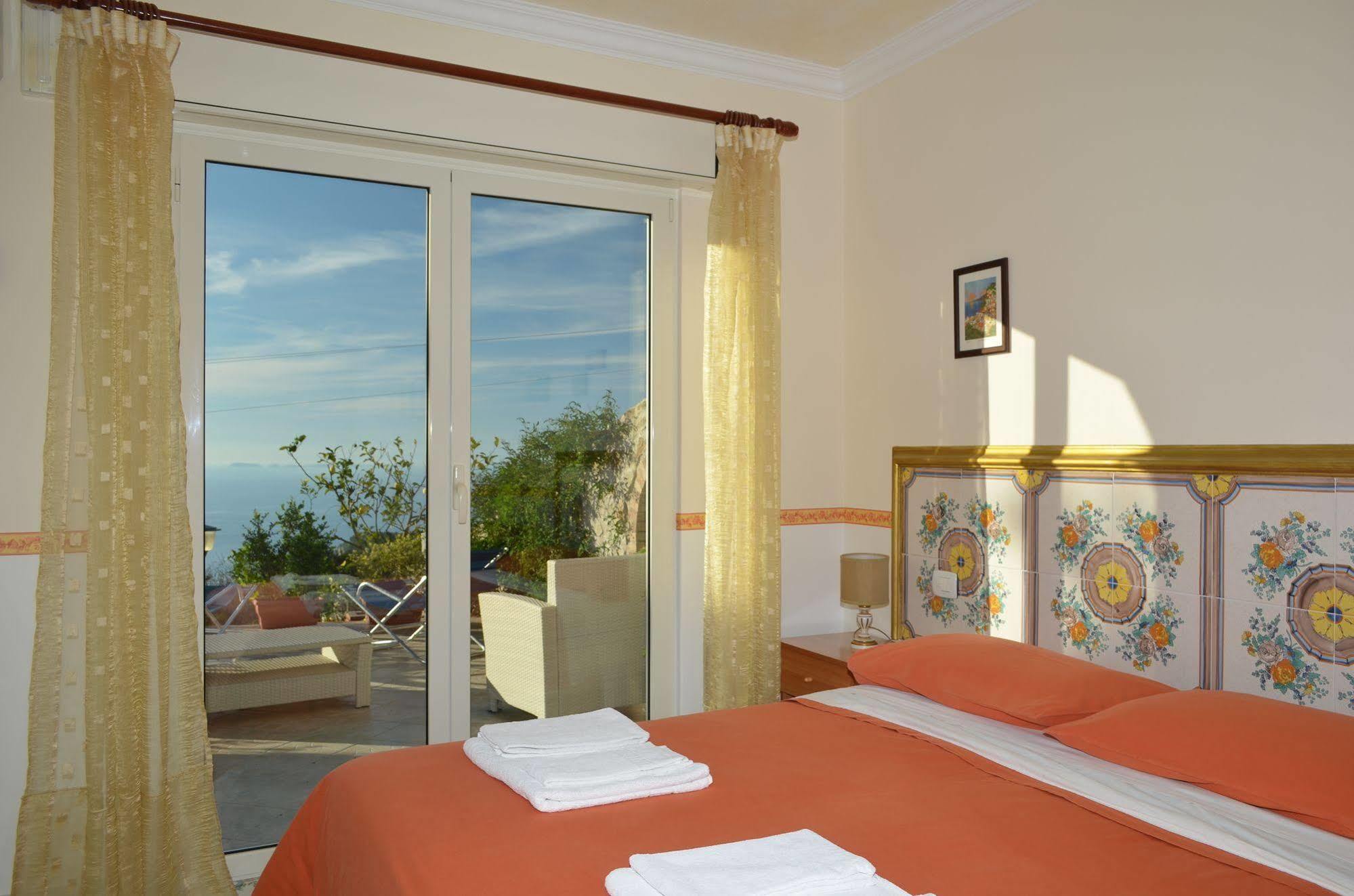 Le Ginestre Di Capri Bb & Holiday House Anacapri  Eksteriør bilde