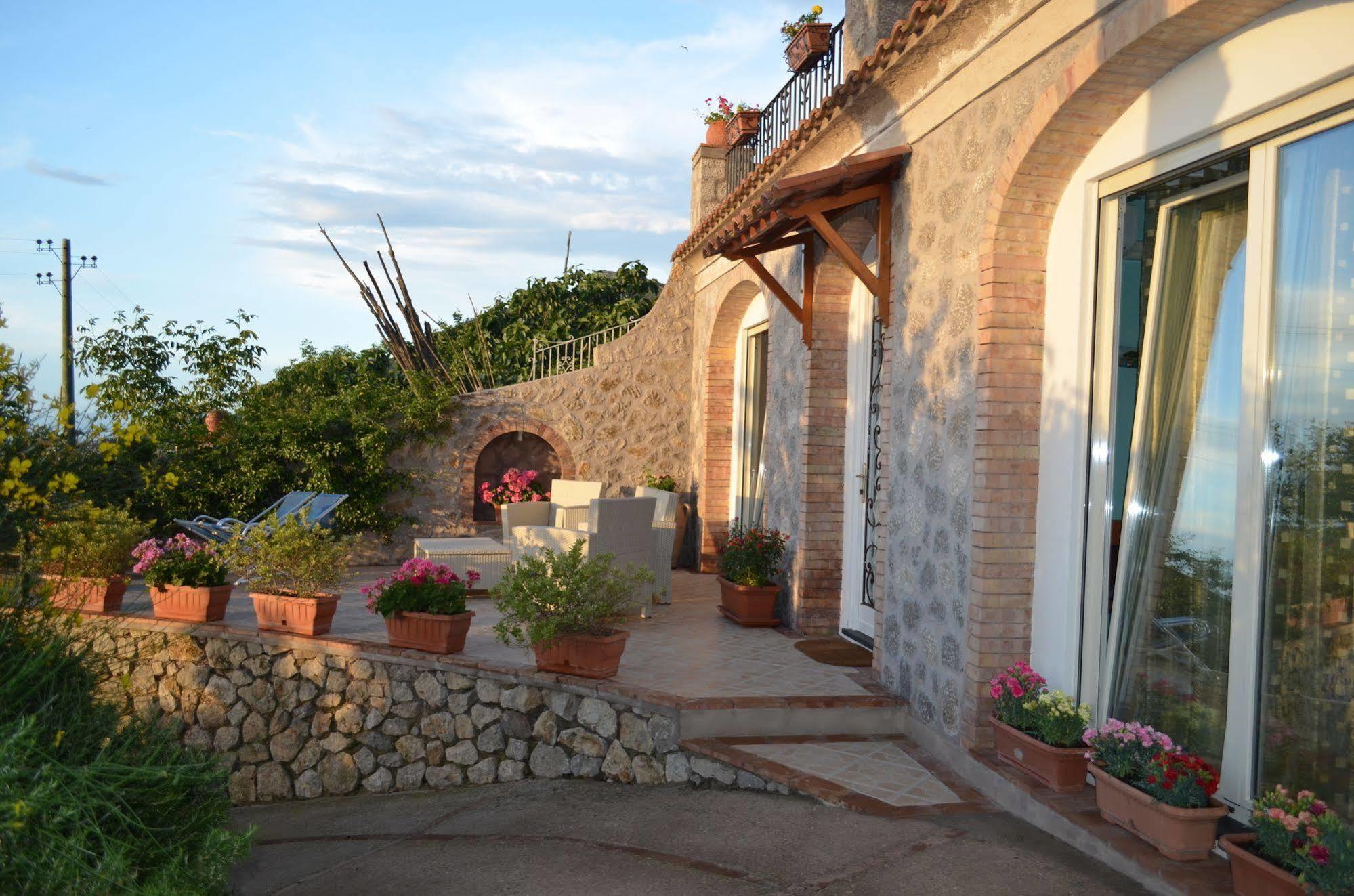 Le Ginestre Di Capri Bb & Holiday House Anacapri  Eksteriør bilde